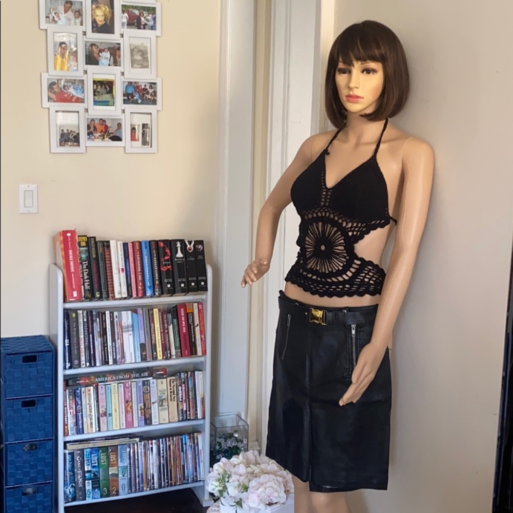 Backless crotched top. Real sexy.